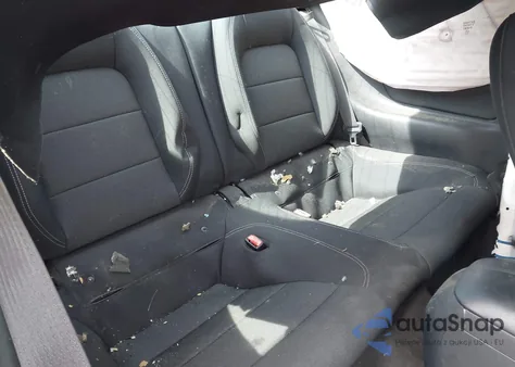 2015 Ford Mustang V6 z USA, uszkodzony, nr VIN 1FA6P8AM0F5384997